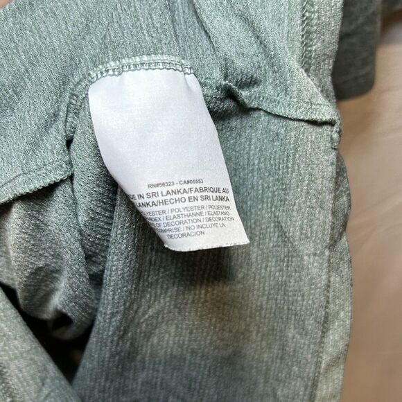 Nike Dri-Fit Men's Size Medium Forest GREEN Short Sleeve Athletic Shirt T-Shirt - Picture 3 of 7